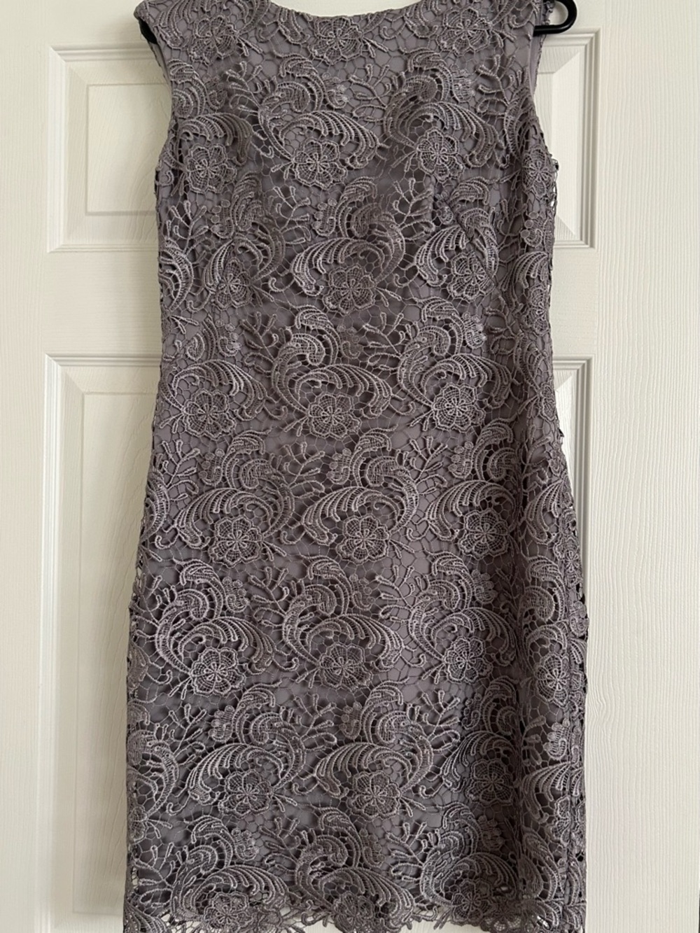 Lauren Ralph Lauren Gray Lace Sheath Dress Size 2 Sleeveless Cocktail Party